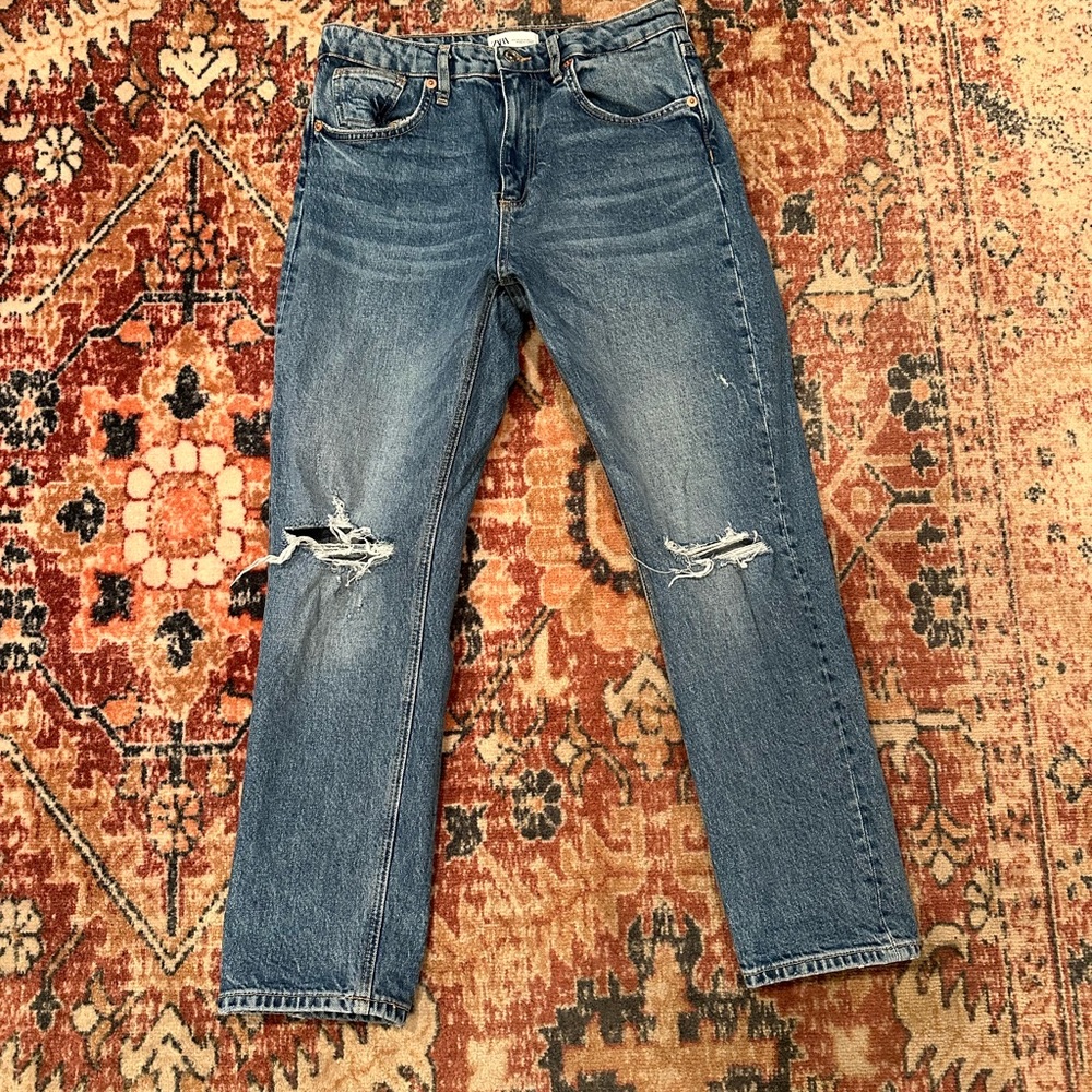 Zara High Rise Slim Fit Ripped Jeans - Picture 2 of 8